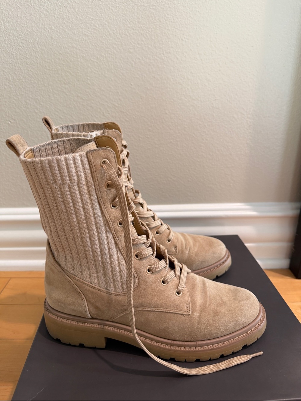 Sam Edelman Lydell Combat Boots Laceup Fall Winter Beige Suede Leather Size 8